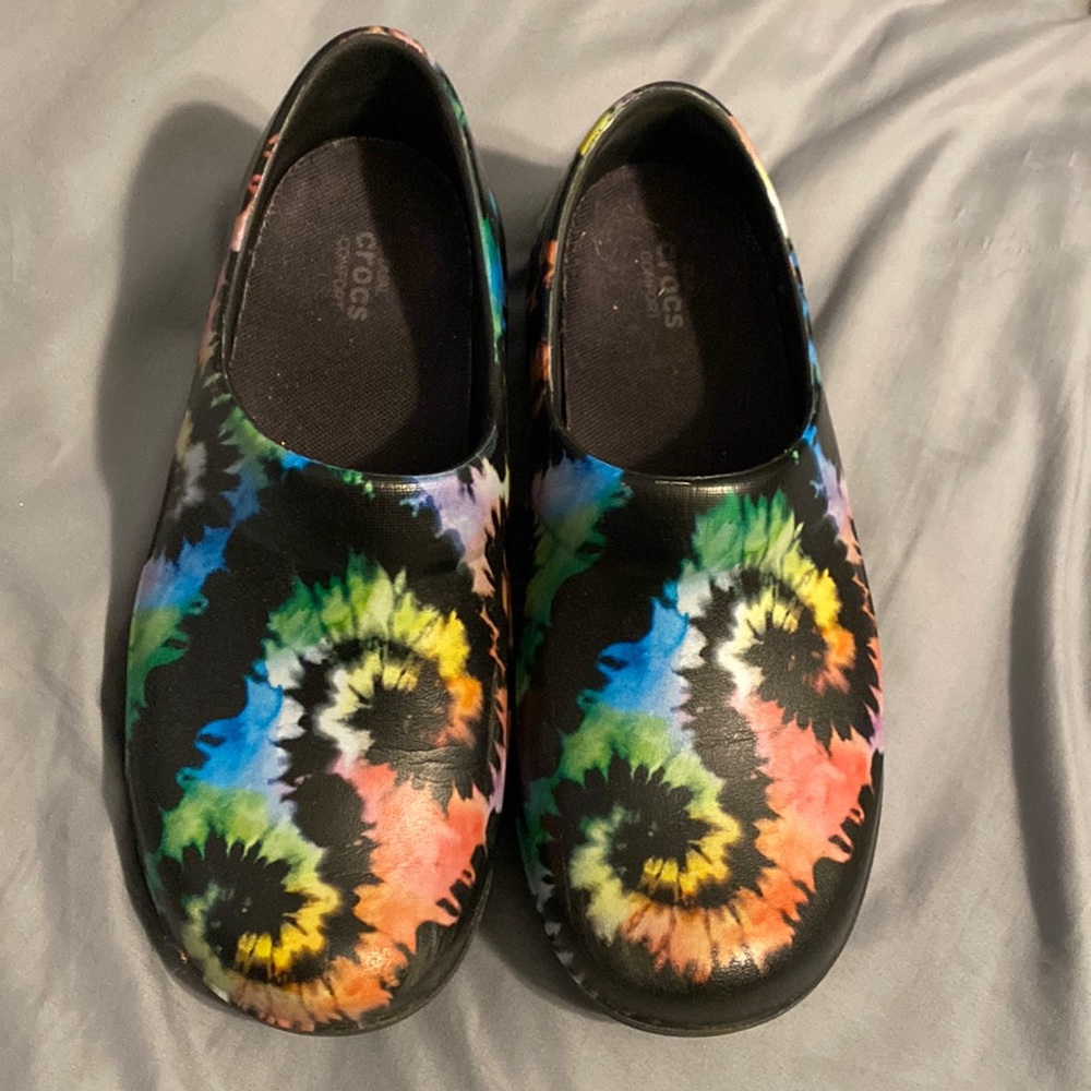 Croc tie dye clogs